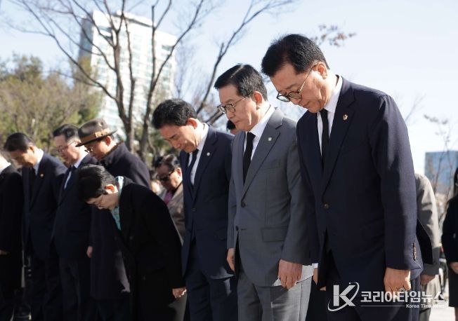 제66주년 3‧8민주의거 기념탑 참배 및 기념식 참석