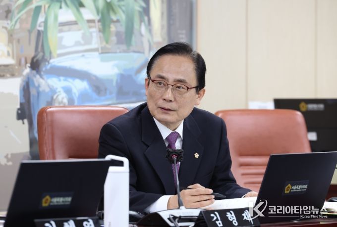 김형재 부위원장이 2026년 3월 9일 문화체육관광위에서 현안관련 질의를 하고 있다.