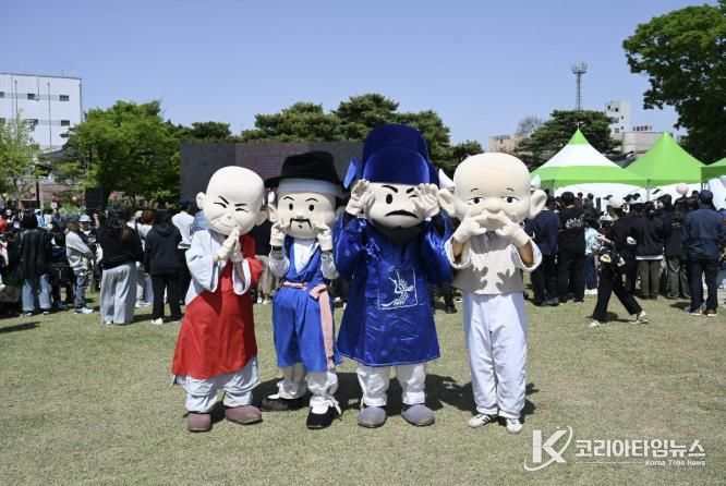 천만 관객 '왕과 사는 남자' 흥행에 '홍성' 성삼문 생가지 추모 물결 이어져~~