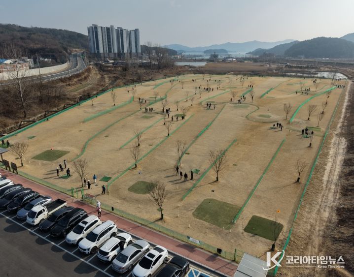 잔디보호 및 시설개선 위한 휴장 실시