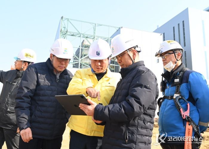 부천시가 GS파워 열병합발전소 현대화사업 공사현장을 방문해 철저한 안전관리를 당부했다.