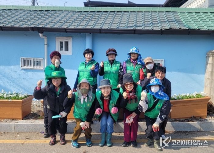 평택시 진위면 새봄맞이 봄꽃 심기