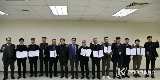 화성도시공사 주요 보직자 ‘경영성과계약’ 체결에 따른 단체사진