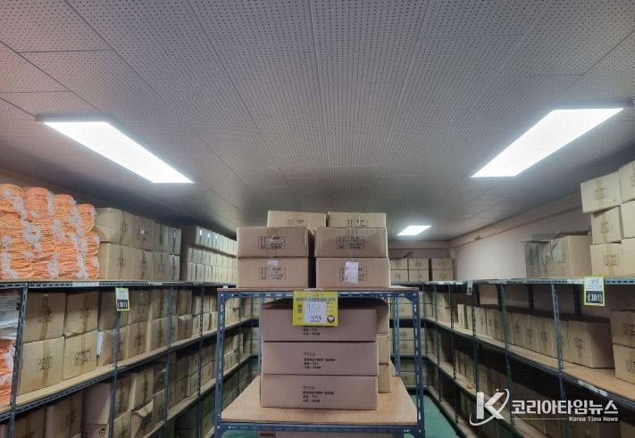 양양군이 비축 중인 종량제 봉투 재고 사진