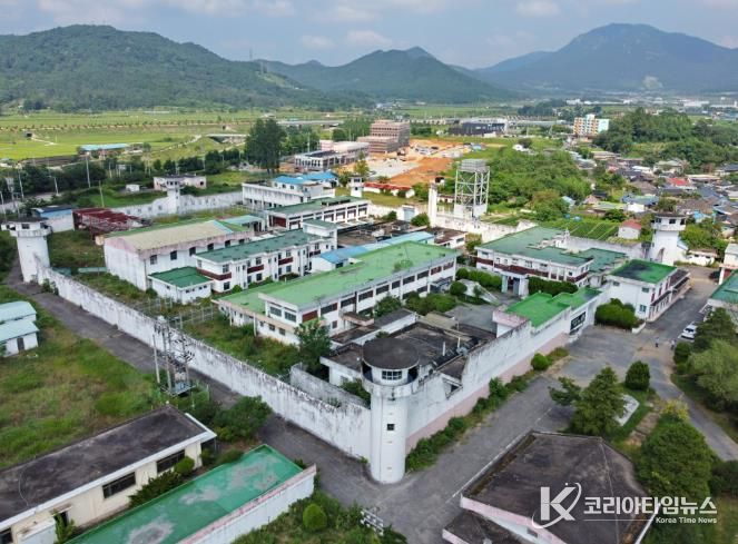 옛 장흥교도소 빠삐용zip, ‘초록빛 예술’ 로 물든다