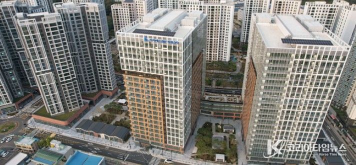 덕은DMC아이에스비즈타워 한강 지식산업센터 전경사진