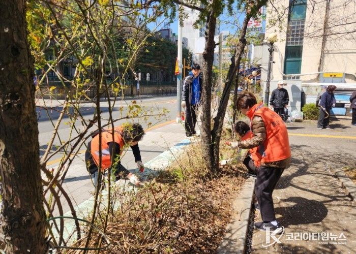 고양시 화정2동, 행정복지센터 앞 화단 정비 실시