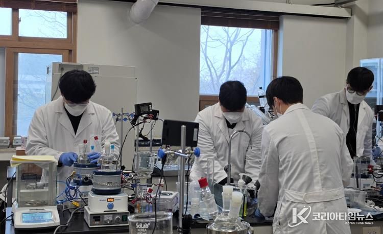 이차전지 부트캠프 실험수업 사진.